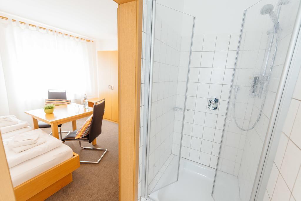 Hotel Rhoenhof هنفلد المظهر الخارجي الصورة