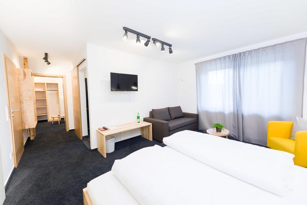 Hotel Rhoenhof هنفلد المظهر الخارجي الصورة