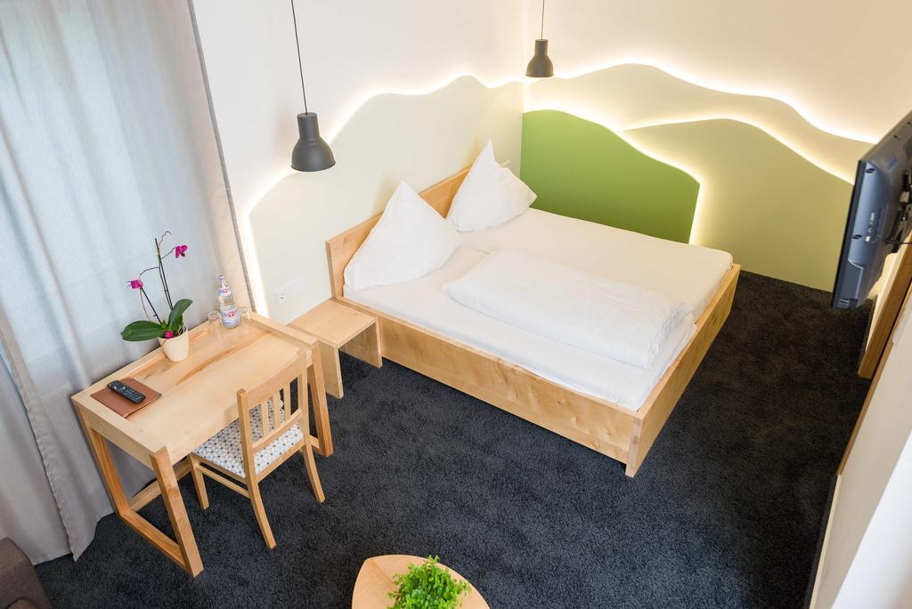 Hotel Rhoenhof هنفلد المظهر الخارجي الصورة